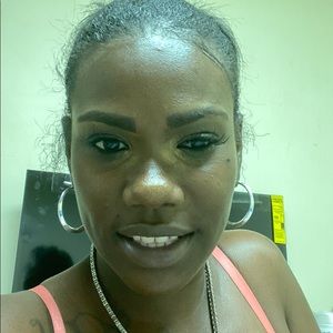 Meet your Posher, Sabrina